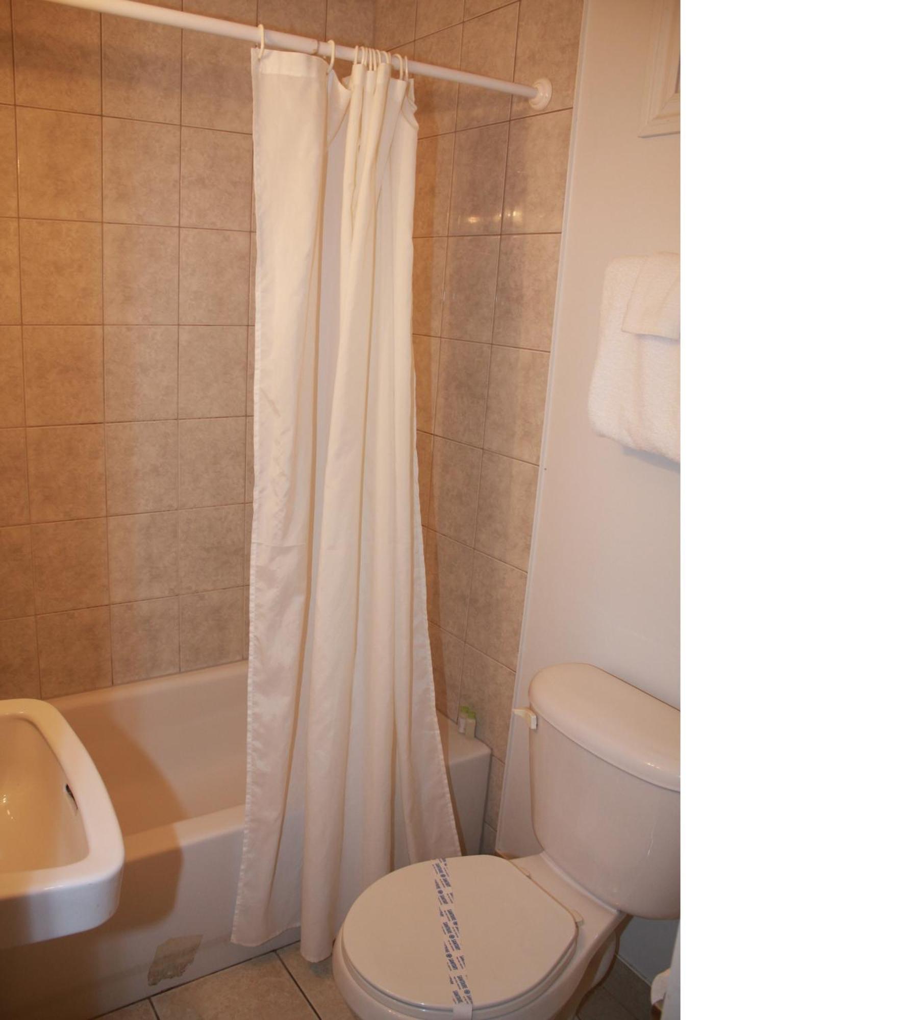 Grand Motel Saint-Hubert Longueuil Rum bild